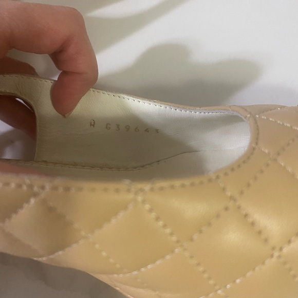 Chanel two tone slingback pumps heels size 7 - Picture 7 of 11